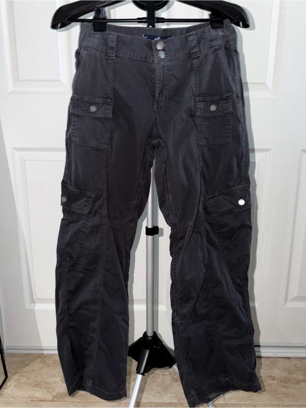 hollister y2k low rise baggy cargo pants